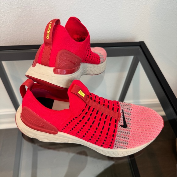 Nike React Phantom Run Flyknit 2 Siren Red men’s size 9 - Picture 1 of 11